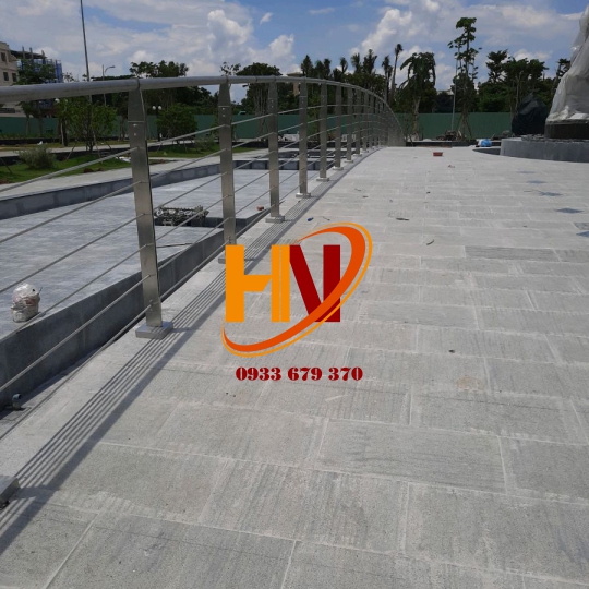 TĂNG ĐƠ TRANG TRÍ INOX 304