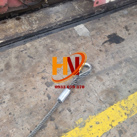 CÁP THÉP CHẦU BẤM CHÌ CÓ BẸN LÓT CÁP