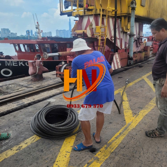 CÁP THÉP CHẦU BẤM CHÌ CÓ BẸN LÓT CÁP