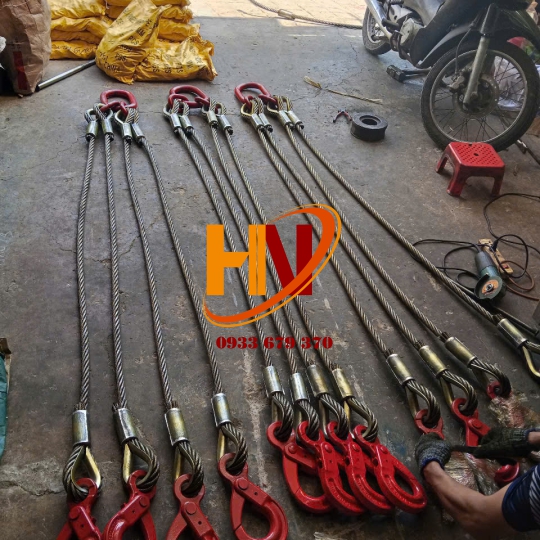 Sling Cáp Thép 4 CHÂN D20mm x 2 Mét Trung Quốc
