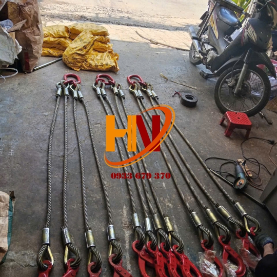 Sling Cáp Thép 4 CHÂN D20mm x 2 Mét Trung Quốc