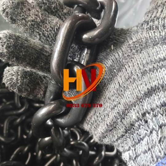 Dây Xích Đen Cẩu Hàng Phi 13